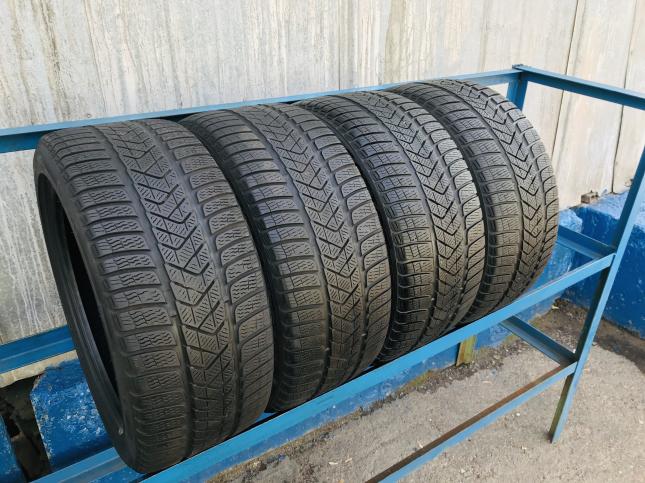 255/40 R21 Pirelli Scorpion winter 111h