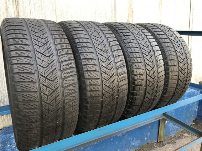 295/35 R21 Pirelli Scorpion Winter 111h