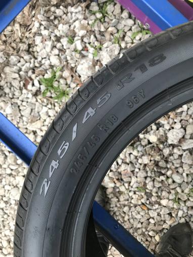 245/45 R18 Pirelli Cinturato P7 Runflat