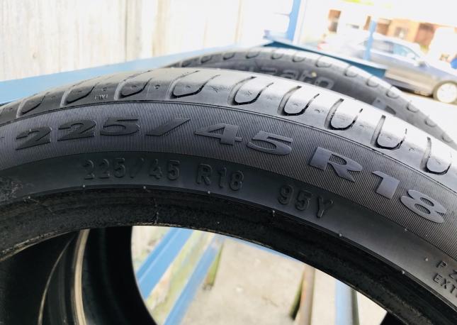 225/45/18 Pirelli Cinturato p7 