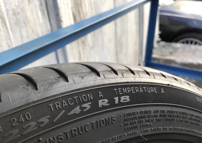 225/45/18 Michelin primasy 3 ZP 225 45 18