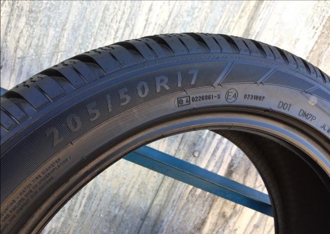 205/50R17 93Н Dunlop winter sport 3D две штуки