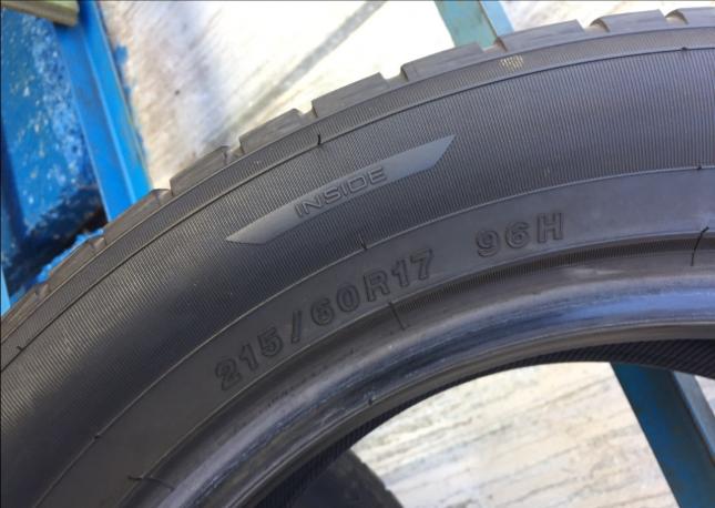 215/60R17 Yokohama W drive V- 902 A две штуки