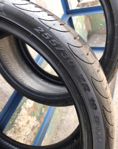 Спарка R19 255/30 235/35 Pirelli p.zero Nero 4шт