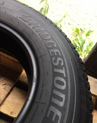 215/75R16C Bridgestone Blizzak W810 две штуки