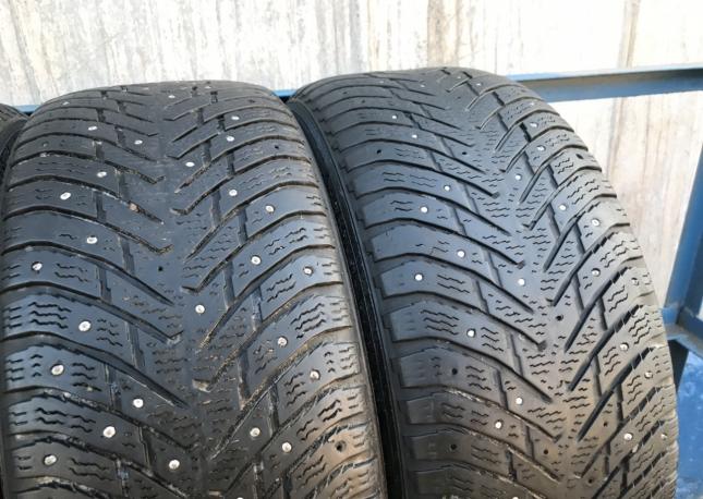 225 50 17 Nokian Hakkapeliitta 8 Runflat 4шт