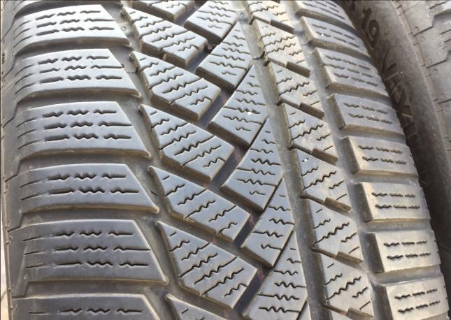 235/55R19 105V XL Continental C.W.C. TS850P пара