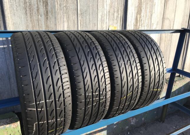 275/35/20 Pirelli p zero Nero