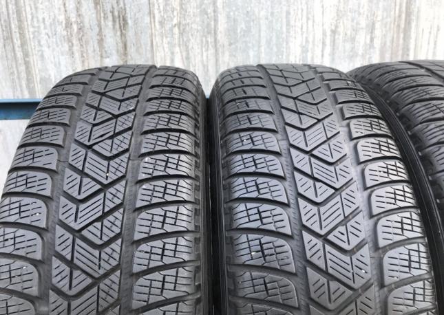 215 65 16 Pirelli Scorpion Winter