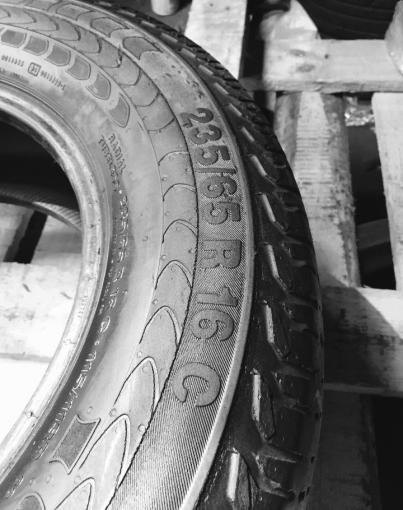 Continental Vanco 2 235/65R16C-шка две штуки