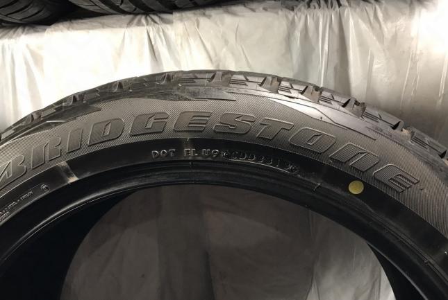 285 45 22 Bridgestone Blizzak Codillac Escalade