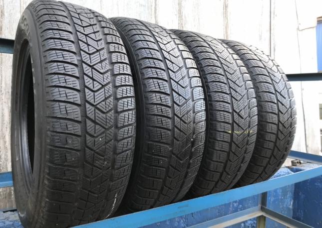 215 65 16 Pirelli Scorpion Winter