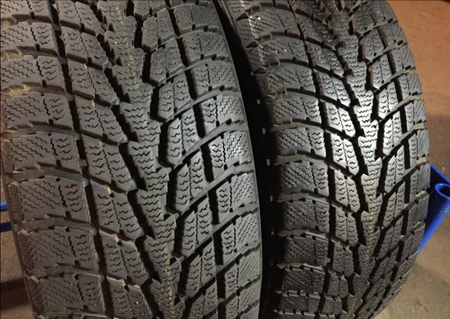 215/60R16 95Q Toyo Tranpath S1 две штуки wgr1