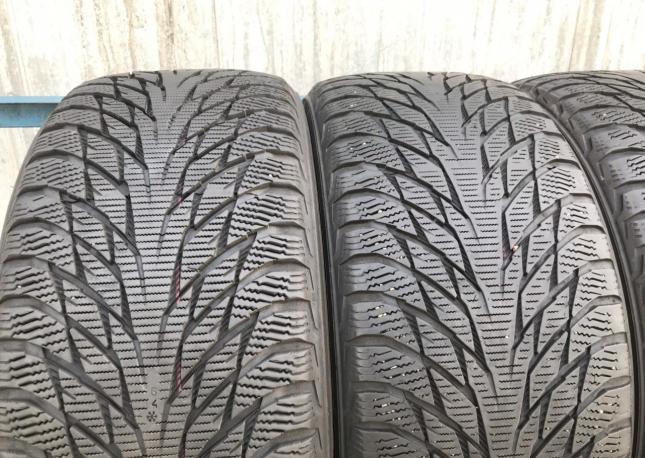 245 45 18 Nokian Hakkapeliitta R2 Runflat 4шт