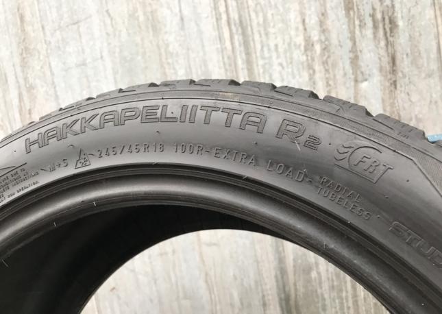 245 45 18 Nokian Hakkapeliitta R2 Runflat 245/45/1