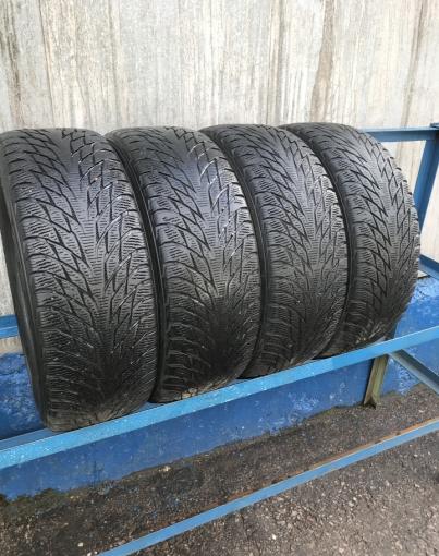 Зимние шины 215 55 R17 Nokian Hakka R2