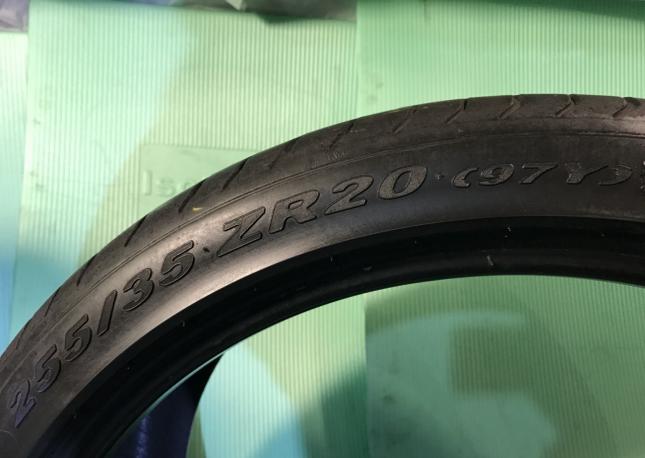 255 35 20 Pirelli p zero