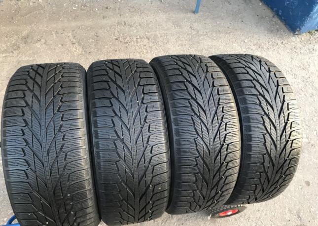 275/50/20 Nokian Hakkapeliitta R2