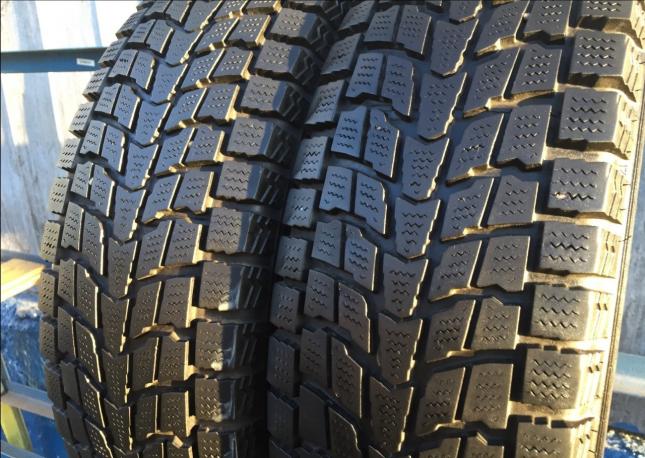 225/65R17 101Q Dunlop Grandtrek SJ6 две штуки