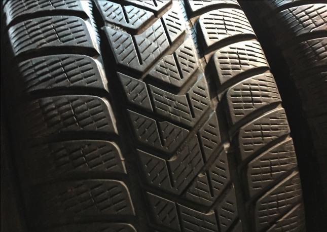 235/55R18 104H Pirelli scorpion Winter Комплект