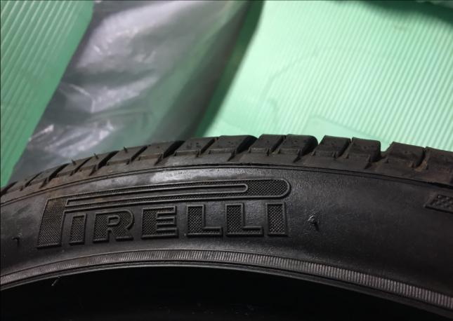 225/40R18 Pirelli Pzero rosso одна шина