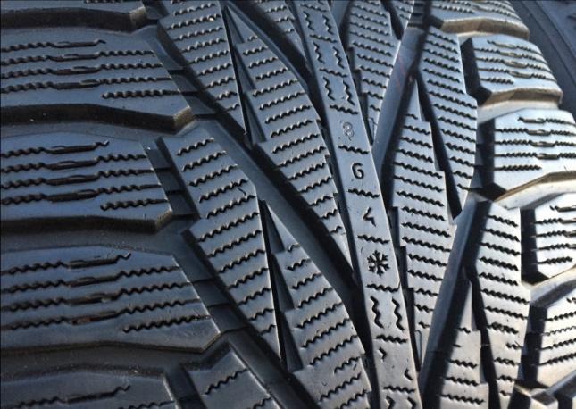 265/45R21 108R Nokian Hakkapelitta R2 Комплект