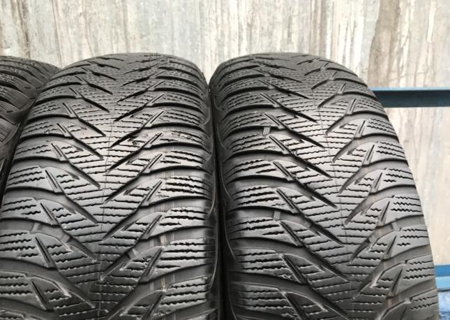 215 65 16 Goodyear UltraGrip 8