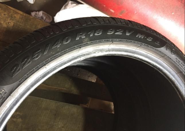 225/40R18 Pirelli sottoZero winter240 run flat 2шт