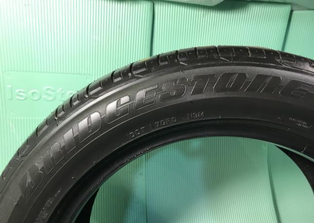 235 55 r19 летняя. Bridgestone 235/55 r19. Бриджстоун 245 55 19 Ранфлет. Bridgestone sporty r19.