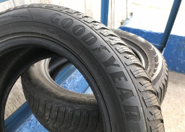 Шины б/у 205 55 16 Goodyear ultra Grip 8 205/55/16