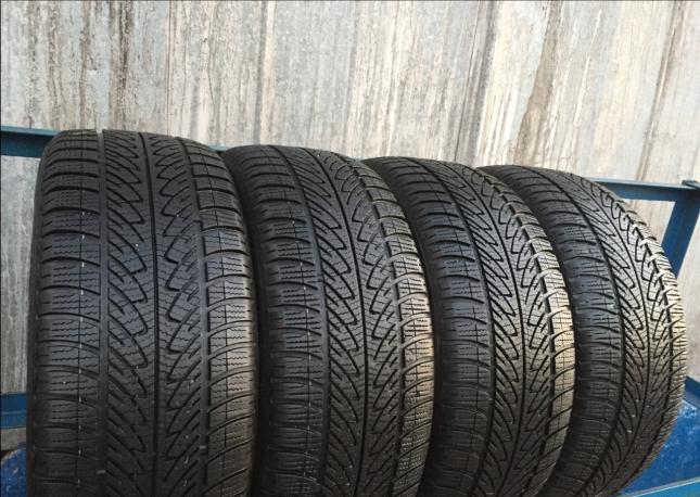 215/50R17 95V Goodyear ulitra Grip 8 Комплект