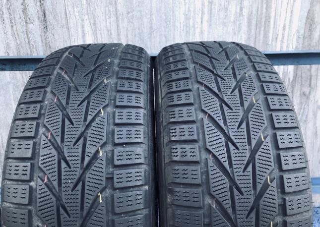 Зимние шины 225 55 16 toyo Snowprox S953