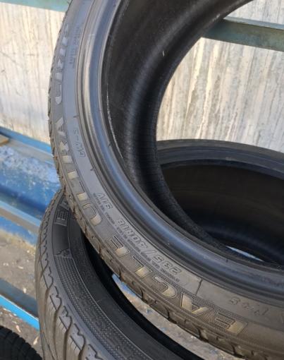 Спарка на Е Class R18 235/40 265/35 Goodyear Ultra