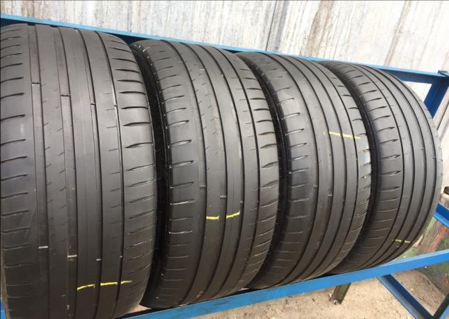 235/40ZR18 95Y Michelin pilot sport 4 Комплект