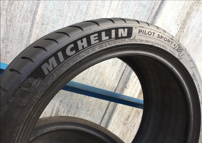 Michelin pilot sport 4 две штуки 235/40R18 95W