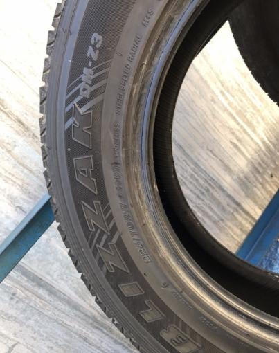 Зимние шины 255 65 17 Bridgestone Blizzak DM-Z3