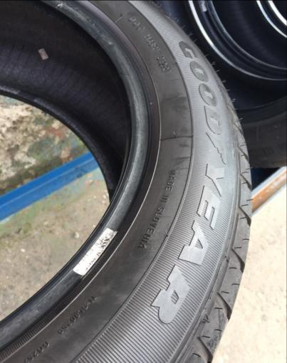 215/55R17 Goodyear exelence Комплект