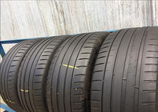 235/40ZR18 95Y Michelin pilot sport 4 Комплект