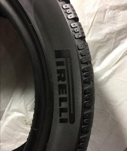 Шины 235 45 R17 Pirelli sottoZero winter 210 пара