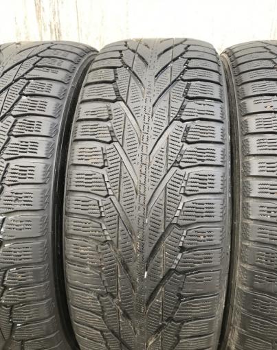 Зимние шины 235 55 R19 Nokian Hakka R2