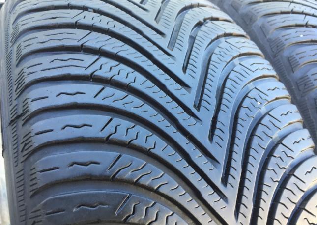 205/50R17 93 Н Michelin Alpin 5 две штуки