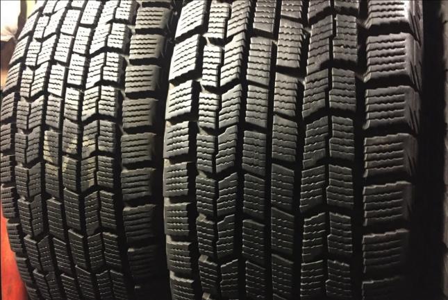 Шины 215 60 R17 Goodyear ice navi ZEA комплект