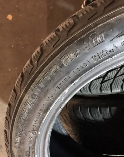 Зимние 245 45 18 Nokian Hakkapeliitta R2 Runflat