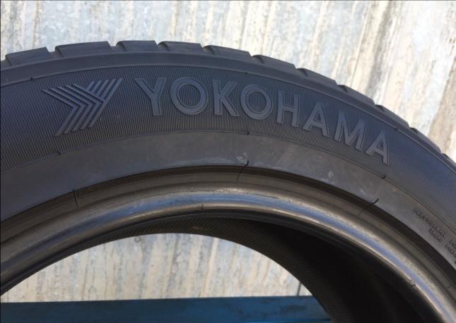 215/60R17 Yokohama W drive V- 902 A две штуки