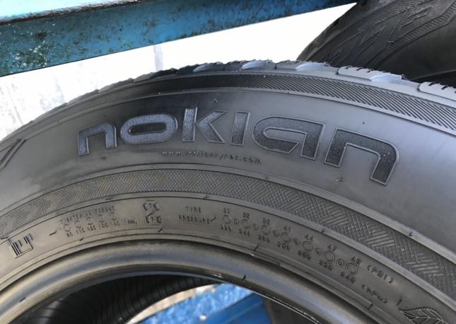 215 65 16 Nokian WR SUV3