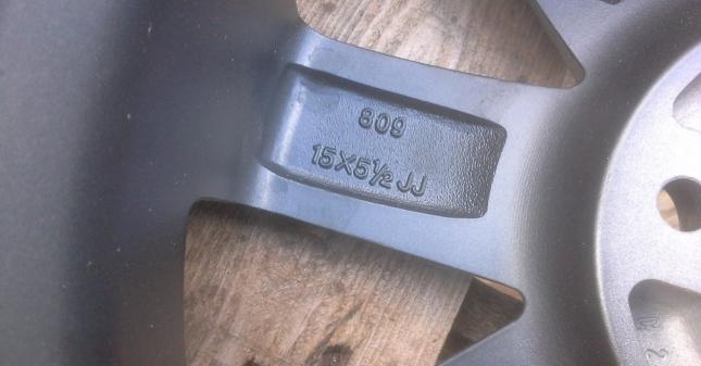 Диск r15 4х100 новый