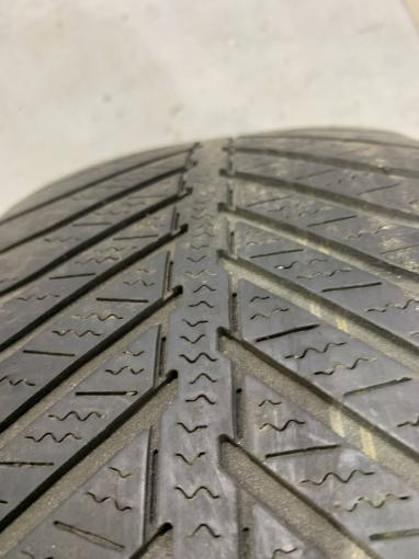 Шина Goodyear Vector 4Seasons R16