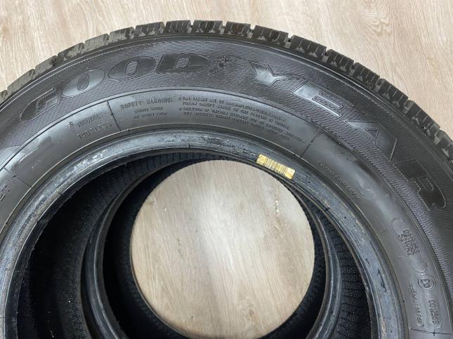 Шины летние Goodyear Cargo Ultra Grip 215/65 R15C