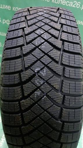 215/55 R16 Pirelli Ice Zero FR зимние нешипованные