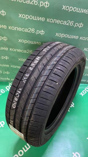 225/50 R17 Kumho Ecsta HS52 летние